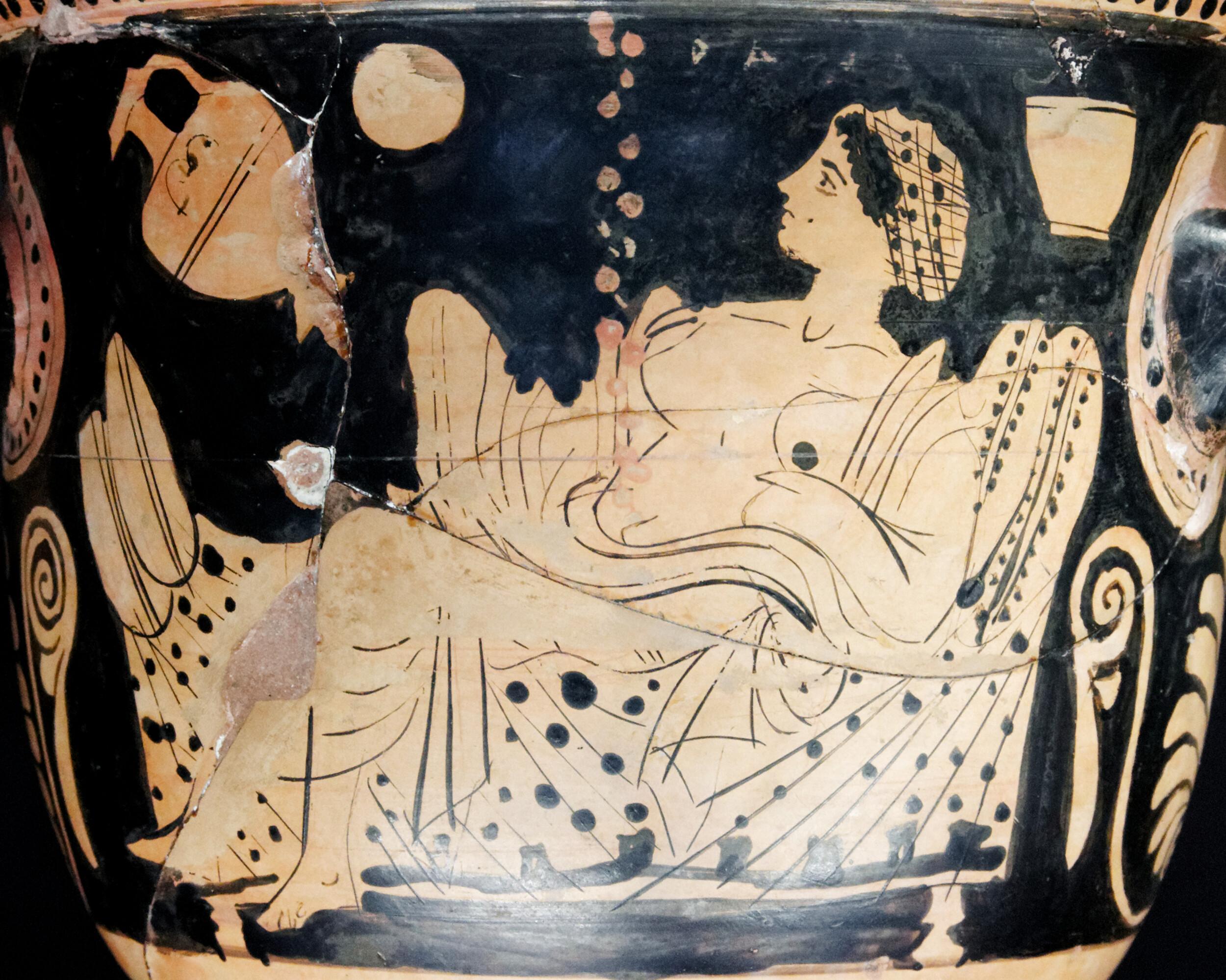  Anonymous - Danaë and the shower of gold. Side A from a Boeotian red-figure bell-shaped crater.